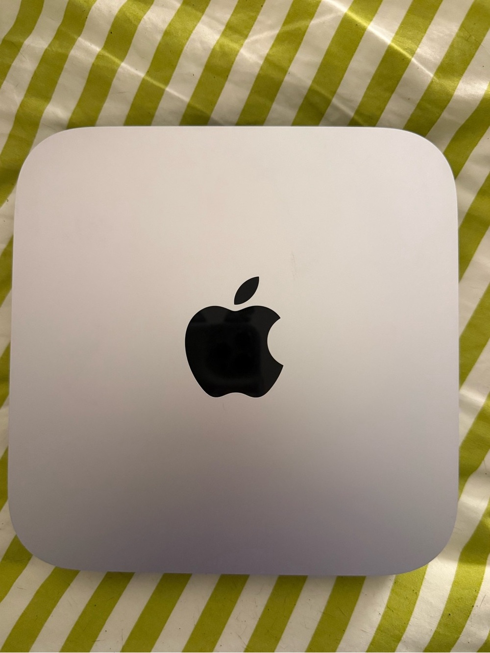 Apple Mac Mini - Silver Compact Desktop (Silver)